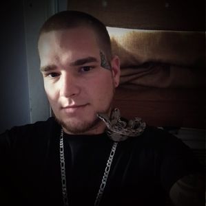 Meet your Posher, Devin